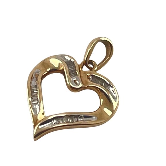 10K Yellow Gold & Diamond Heart Pendant Double-Sided Textured Design Valentines - Picture 9 of 9